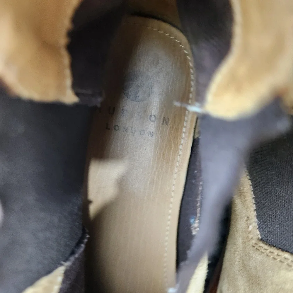 Hudson London Chelsea Boots Mens size 10 Tan Suede SER01 5863 Leather Sole